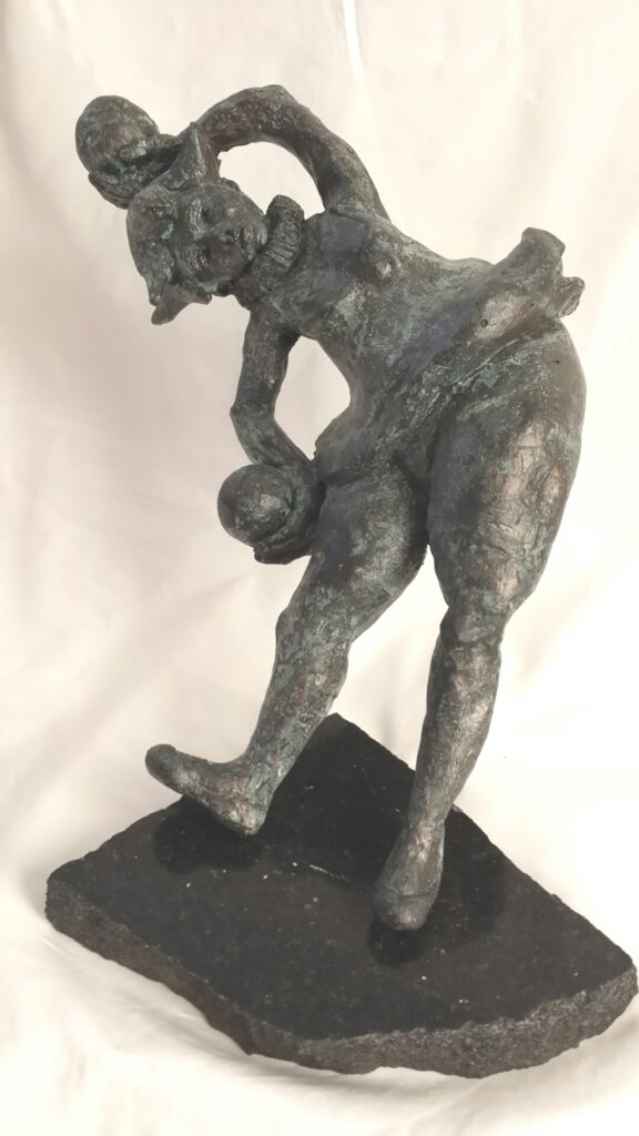 Professional Clown sculpture in bronze by Bobbie Reiff Blinder Port Townsend Washington and Newport Beach California